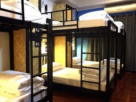 Eden Walking Street Hostel
