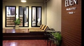 Eden Walking Street Hostel