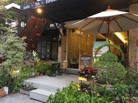 Egg Colony Hotel