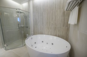 Empress Premier Hotel