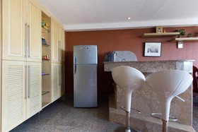Galare Thong Tower Apartment & Condominium