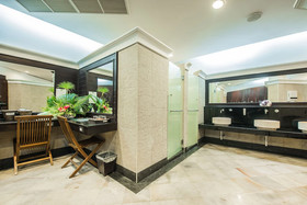 Gassan Khuntan Golf & Spa