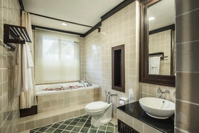 Gassan Khuntan Golf & Spa
