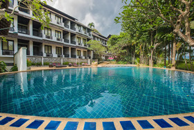 Gassan Khuntan Golf & Spa
