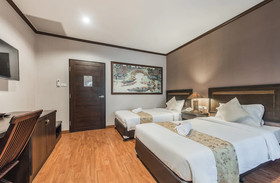 Gassan Khuntan Golf & Spa