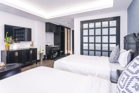 Glory Boutique Suite