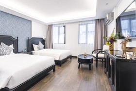 Glory Boutique Suite