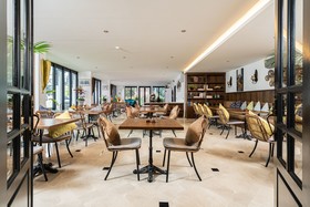 Glory Boutique Suite