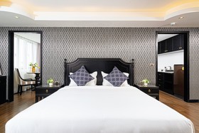 Glory Boutique Suite