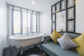 Glory Boutique Suite