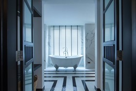 Glory Boutique Suite