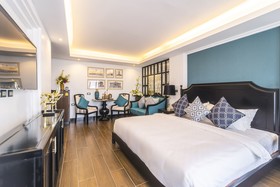 Glory Boutique Suite