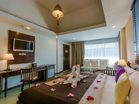 Golden Bell Hotel Chiang Mai