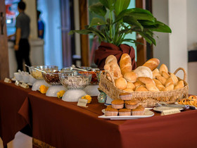 Golden Bell Hotel Chiang Mai