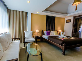 Golden Bell Hotel Chiang Mai
