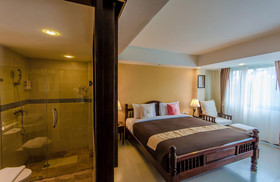 Golden Bell Hotel Chiang Mai