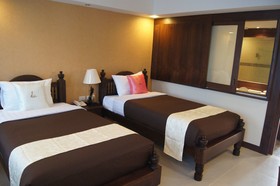 Golden Bell Hotel Chiang Mai
