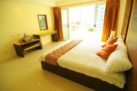 Grand Living Residence