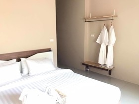 Habitat Hotel