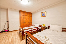 Hillside Plaza & Condotel 4