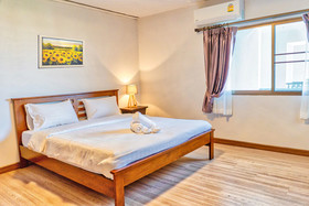 Hillside Plaza & Condotel 4