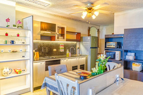 Hillside Plaza & Condotel 4