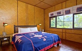Hmong Hilltribe Lodge
