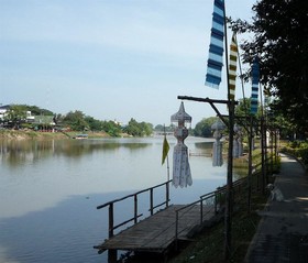 Hollanda Montri Guesthouse