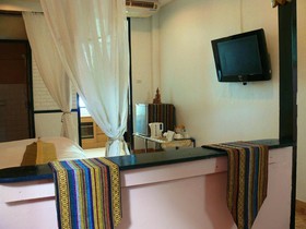 Hollanda Montri Guesthouse
