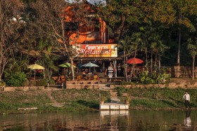 Hollanda Montri Guesthouse