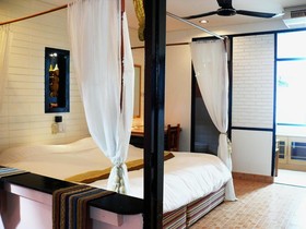 Hollanda Montri Guesthouse