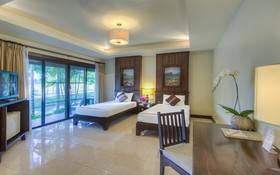 Horizon Village & Resort