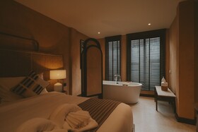 Hotel Clay Chiang Mai