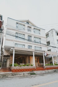 Hotel Clay Chiang Mai