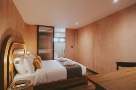 Hotel Clay Chiang Mai