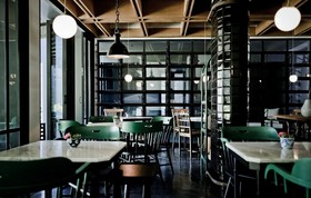 Hotel des Artists Ping Silhouette