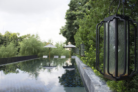 Hotel des Artists Ping Silhouette