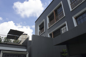 Hotel des Artists Ping Silhouette