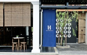 Hotel des Artists Ping Silhouette