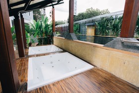 Icheck Inn Trams Square Chiang Mai