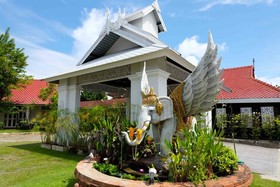 Karinthip Village