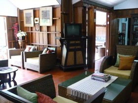Khemapira Beds & Breakfast