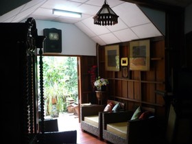 Khemapira Beds & Breakfast