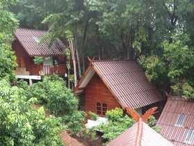 Khemapira Beds & Breakfast