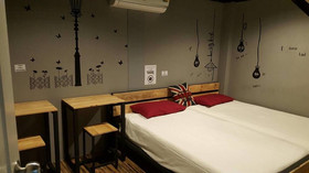 La Belle Nuit House