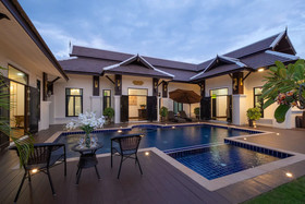 Lanna Kamin Pool Villa Airport