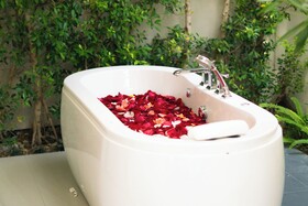 Le Ville Lanna Bouqitue Hotel