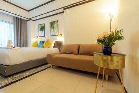 Le Ville Lanna Bouqitue Hotel