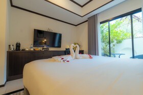 Le Ville Lanna Bouqitue Hotel