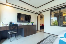Le Ville Lanna Bouqitue Hotel